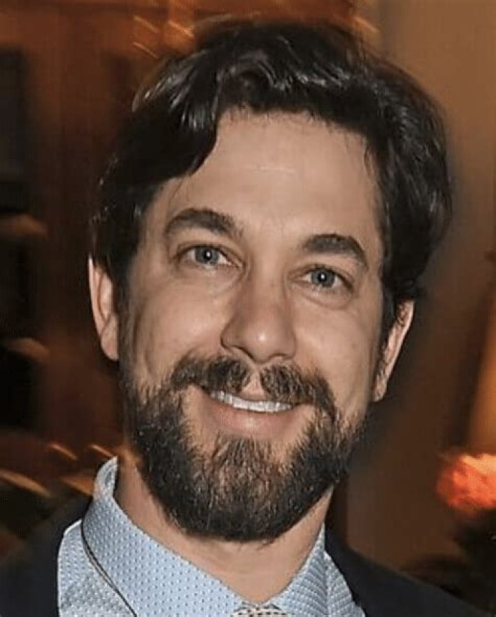 Adam Garcia Bio Net Worth, Age, Height, Family, Wiki