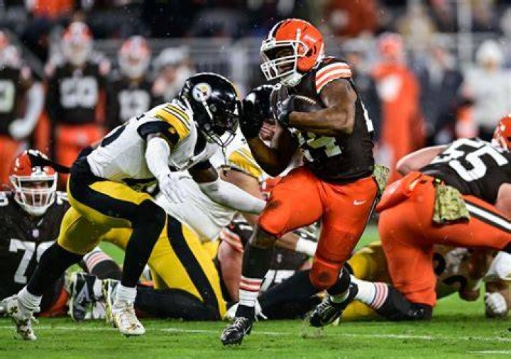 AFC rival reportedly interested in trading for NY Jets' Elijah Moore