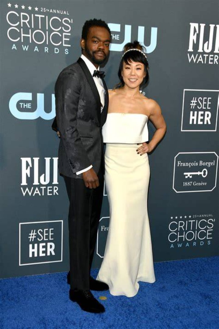 Ali Ahn Husband Is She Married To William Jackson Harper?