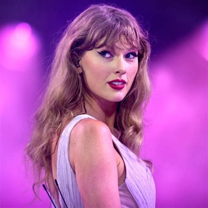 All the Details on Taylor Lautner's 'Romantic' Wedding to Taylor Dome