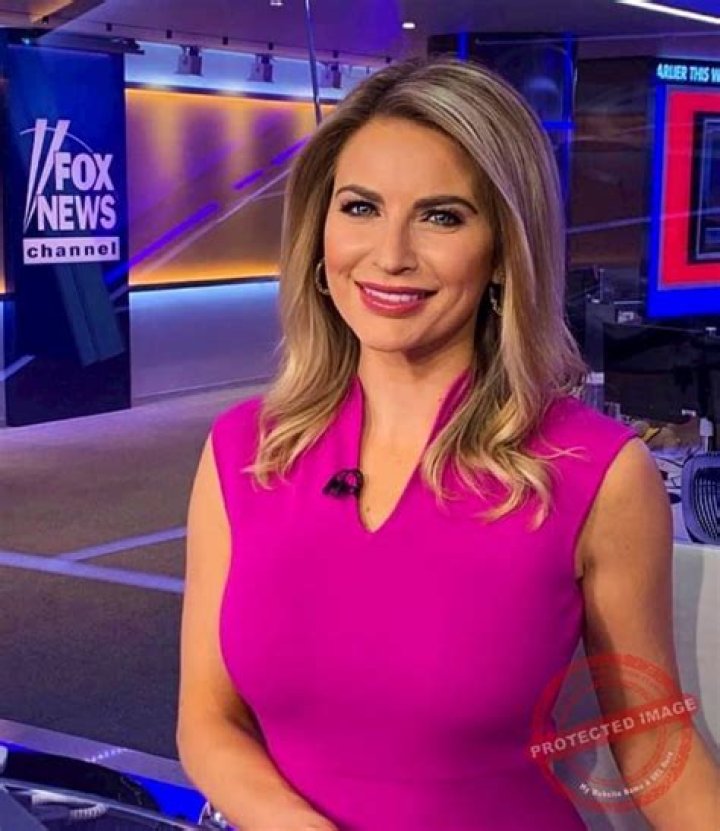 Ashley Strohmier Bio, Age, Net Worth, Height, In Relation, Facts