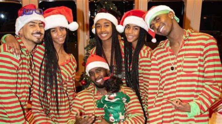 Auf Familienfoto P. Diddy zeigt erstmals seine Tochter Love