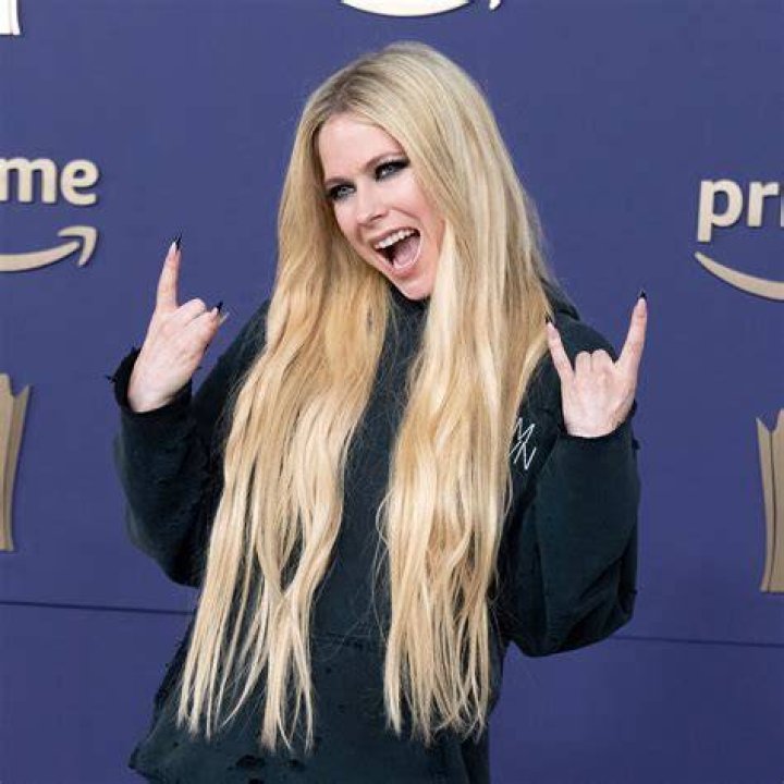 Avril Lavigne Says the 'Key' Is to Be 'Your Unapologetic Self'
