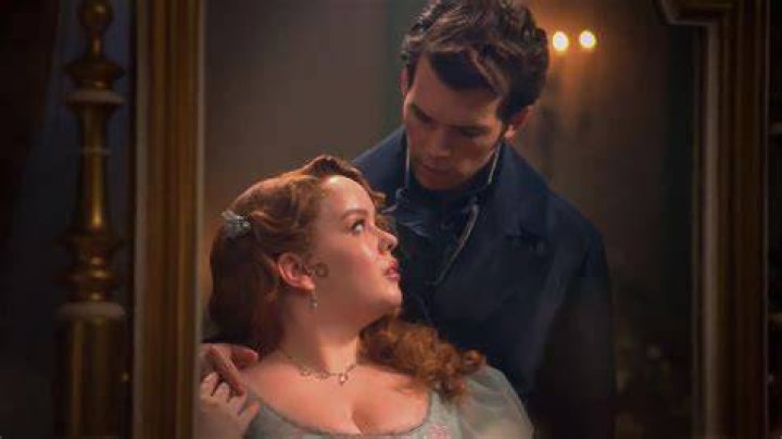 Breathtaking Penelope And Colin Mirror Scene: The Full Encounter