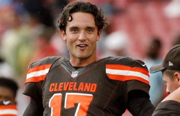Brock Osweiler Net Worth, Bio, Age, Height, Wiki, Wife, Family, Career