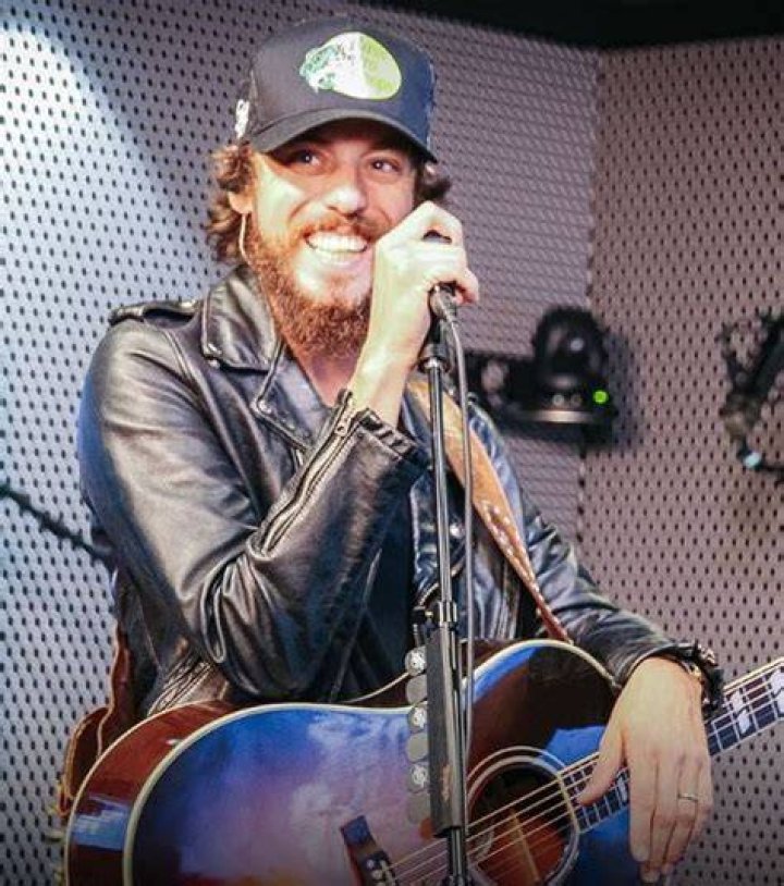 Chris Janson Bio, Wiki, Net Worth, Married, Wife, Age, Height