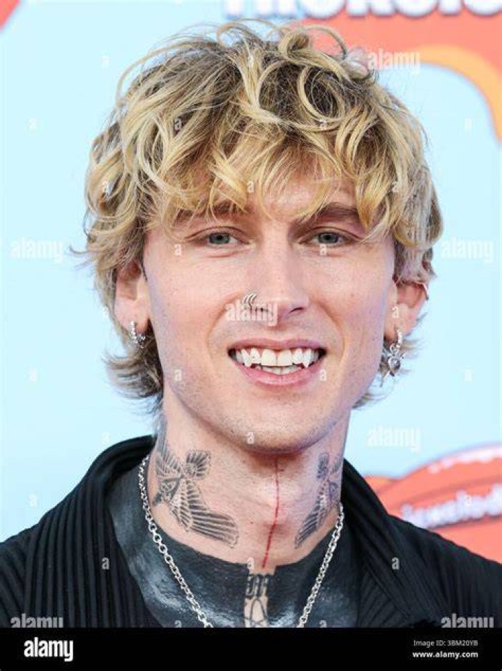 Colson Baker, Rap God, Mgk, Machine Gun Kelly, Black Veil Brides