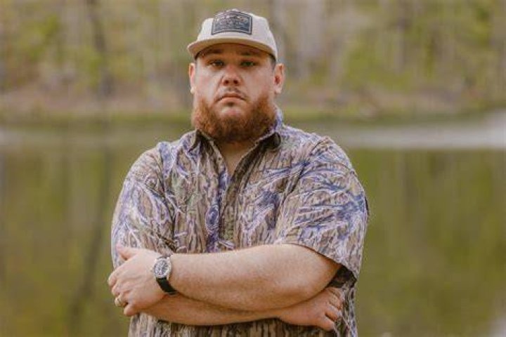 Did Luke Combs' Father Pass Away? Tragic News Revealed