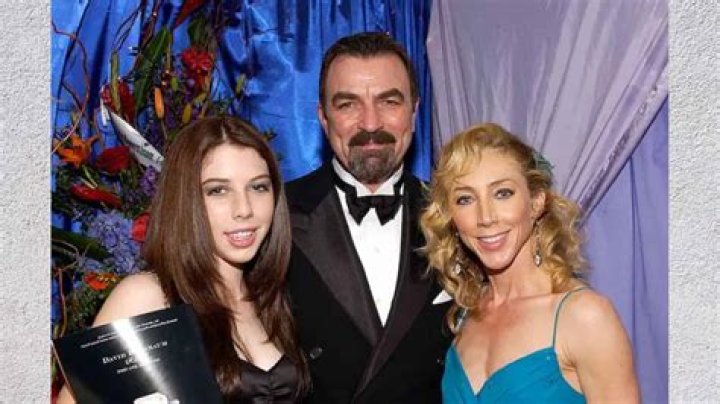 Discover Hannah Selleck's Husband: An Unforgettable Love Story
