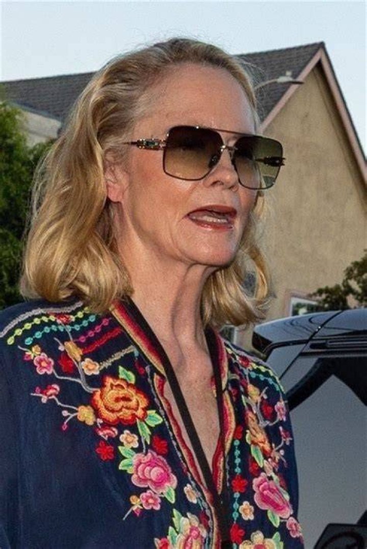 Discover How Cybill Shepherds Relationships Transformed Her Career