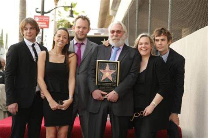 Discover The Lineage: Donald Sutherland And His Daughter