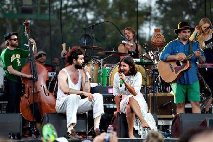 Edward Sharpe and the Zeros Claim Jade Castrinos ‘Quit’