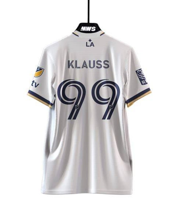 Fame Jo&atilde;o Klauss De Mello net worth and salary estimation Dec