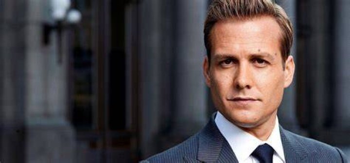 Harvey Specter Net Worth 2022 Age, Height, Weight, Wife, Kids, Bio