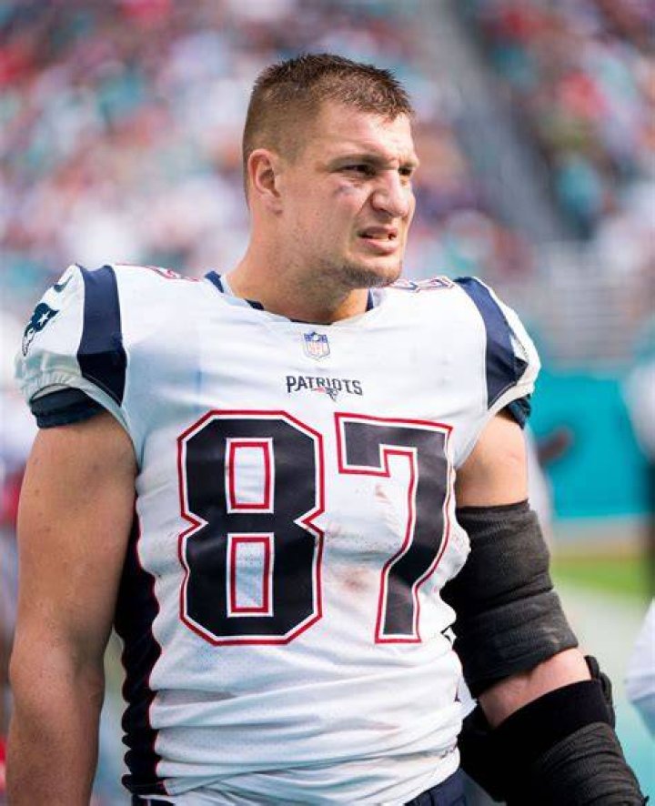 How Old Is Gronk? The Real Age Of Rob Gronkowski