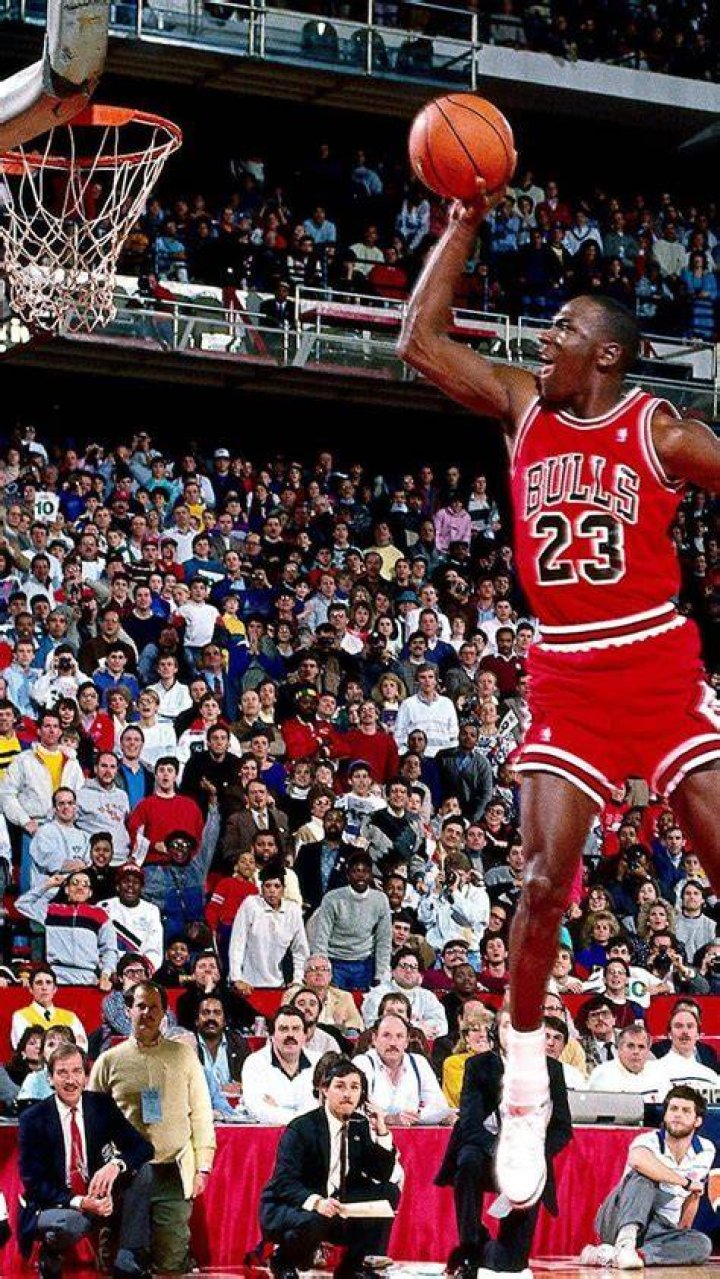 Iconic Picture Shows Michael Jordan Playing Ping Pong While Larry Bird
