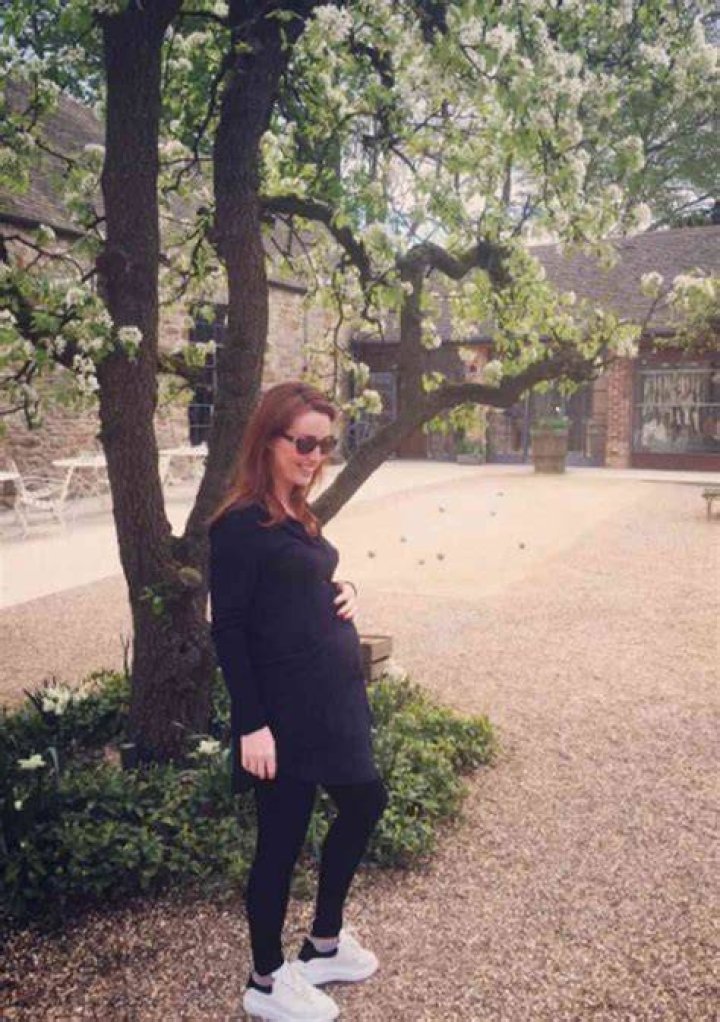 &iquest;Est&aacute; embarazada Siobhan 'Shiv' Roy? Sarah Snook hace alarde de Baby