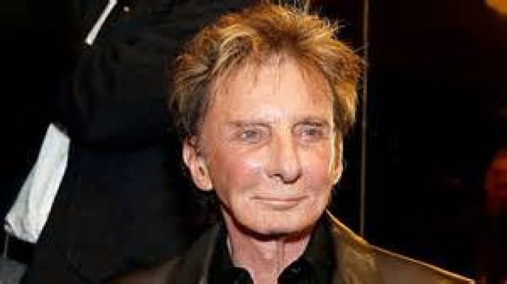 Is Barry Manilow Deceased? Here's The Truth About His Passing