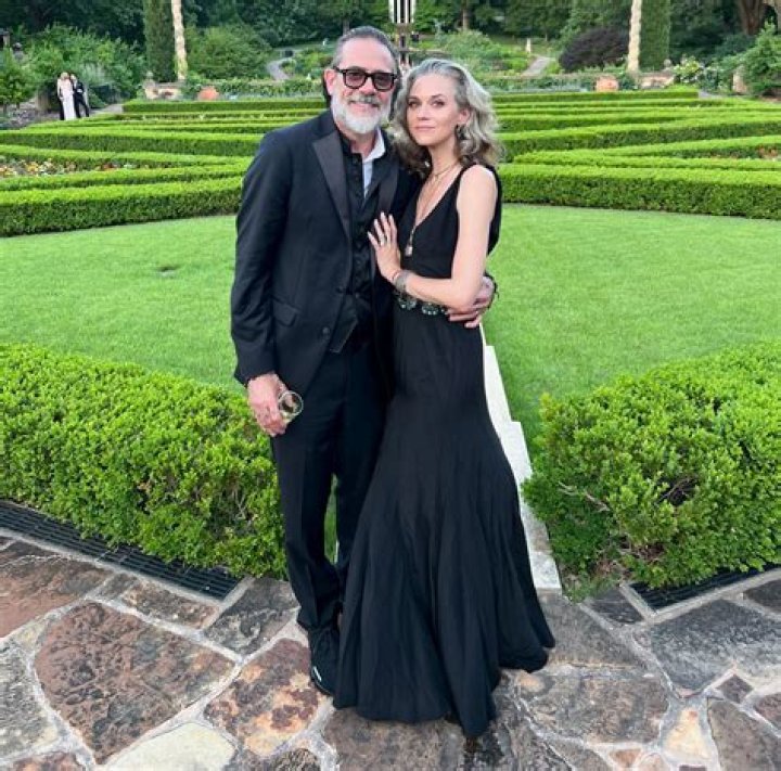 Is Jeffrey Dean Morgan Married Now?