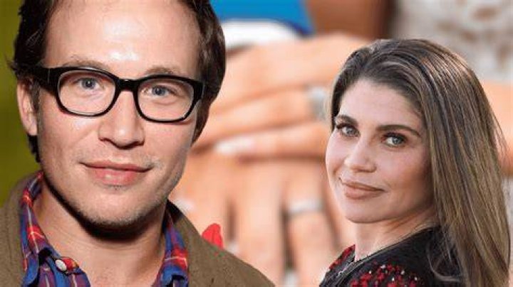 Is Jonathan Taylor Thomas Married? (Yes Or No?)