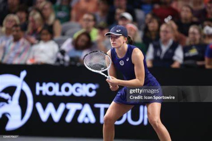 Is Tennis Phenom Iga Witek Hitched? The Truth Unveiled