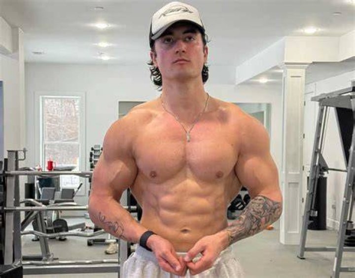 Jesse James West Bio, Age, Height, Net Worth (2023), Gf
