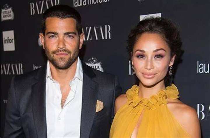 Jesse Metcalfe And Wife Enjoy Romantic Getaway