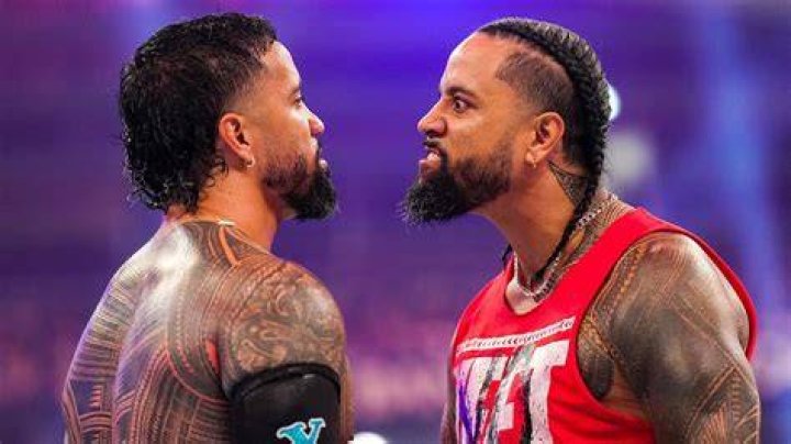 Jey Uso with his gf now wife Superstars of WWE Pinterest
