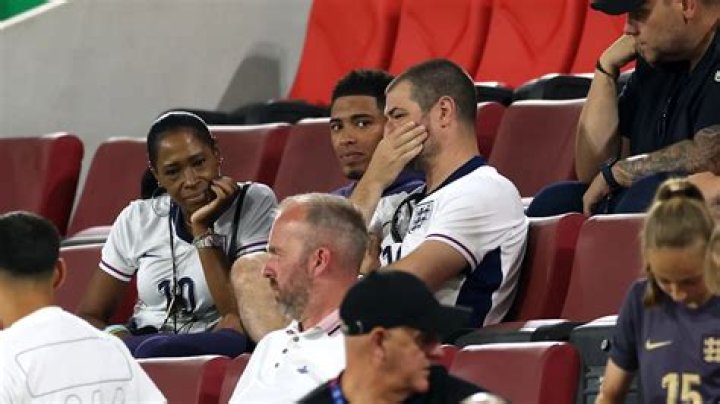 Jude Bellingham pays tribute to his mother after England's 2022 FIFA