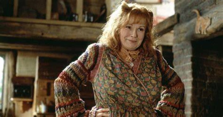 Julie Walters: The Enchanting Portrayal Of Mrs. Weasley In Harry Potter