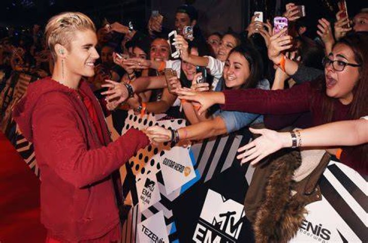 Justin Bieber fan died of drug overdose Billboard Billboard