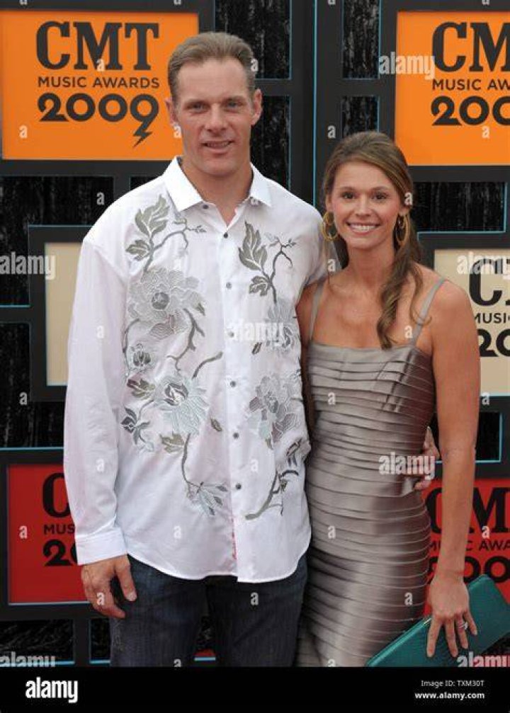 Kerry Collins Met His Wife at a Strait Concert FanBuzz