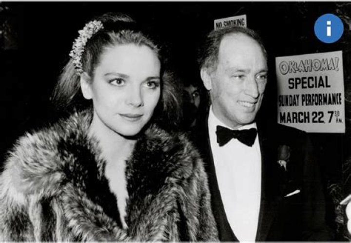 Kim Cattrall and Prime Minister Pierre Trudeau 1981 imagesofthe1980s