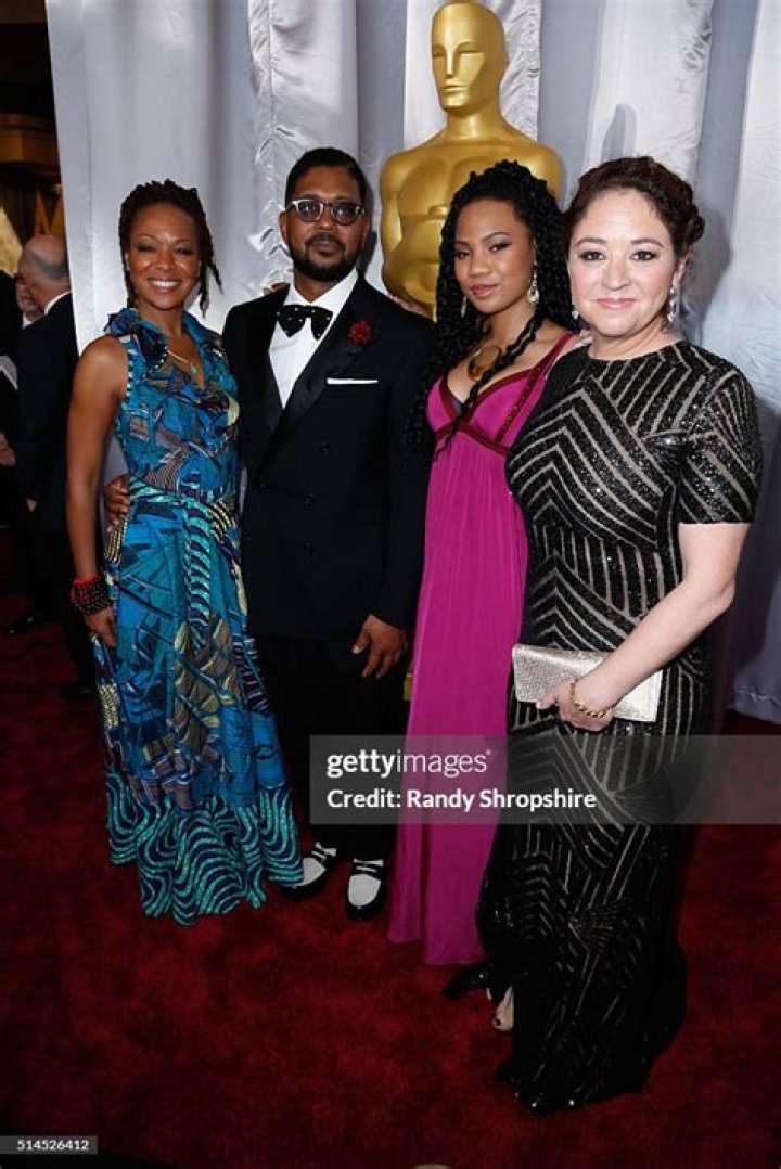 Liz Garbus (Director), ReAnna Simone Kelly, Al Schackman The Source