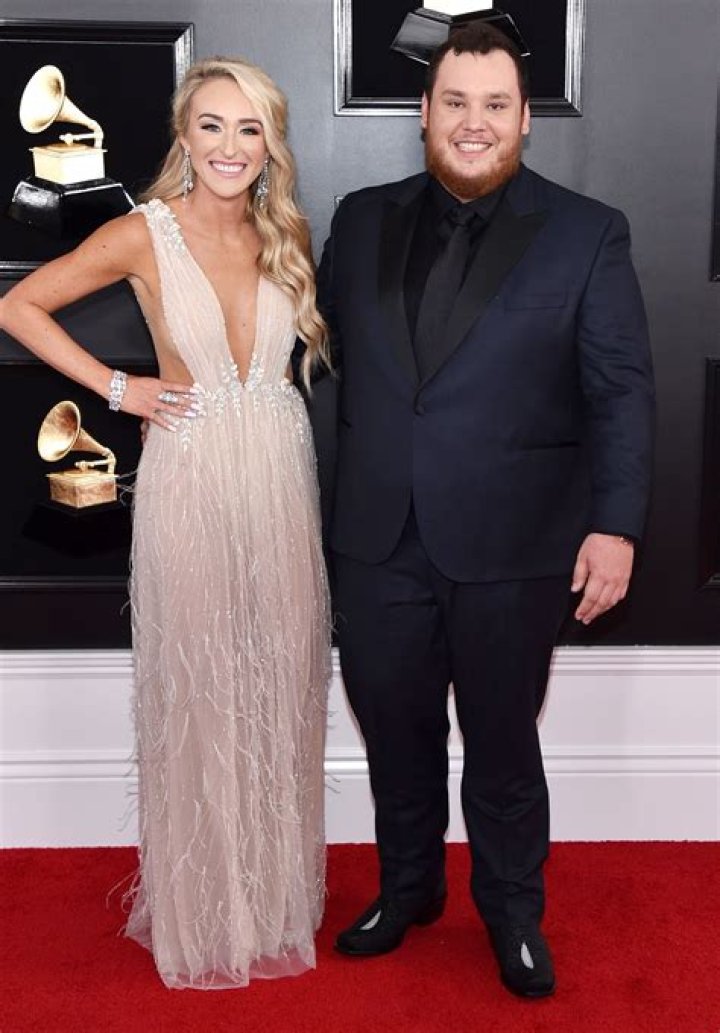 Luke Combs Height How Tall Is 'The Kind Of Love We Make' Actor? &raquo; YTC