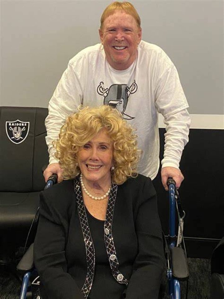 Mark Davis&rsquo; treats his mom, Carol, to Las Vegas Raiders opener Kats
