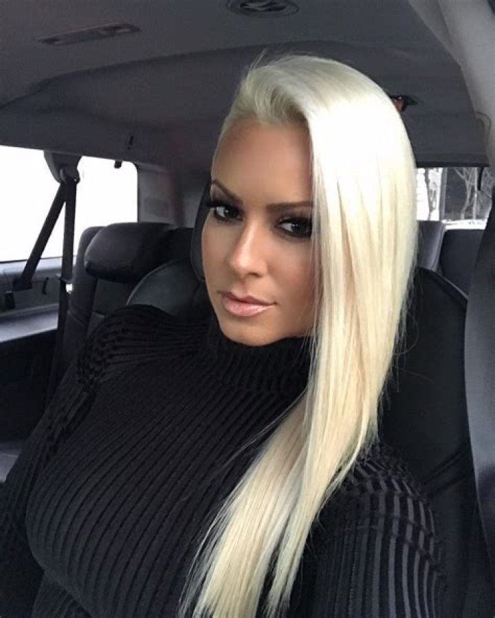 Maryse Ouellet in 2020 Long hair styles, Beauty, Hair styles