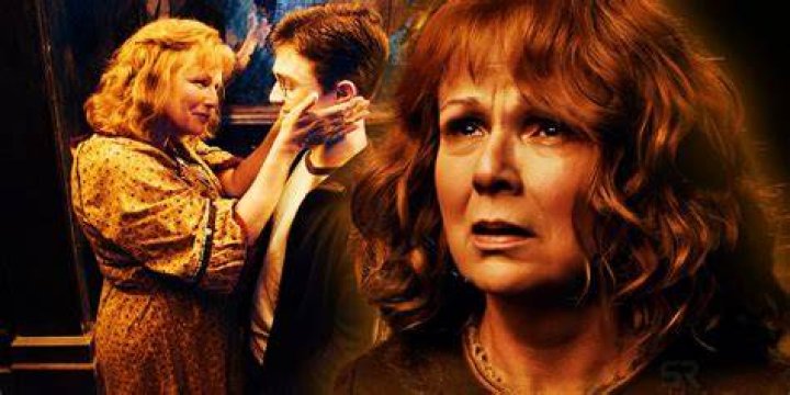 Mrs. Weasley: The Caring Matriarch In Harry Potter