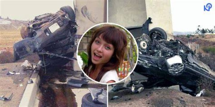 nikki castoura car crash pics Lara Case