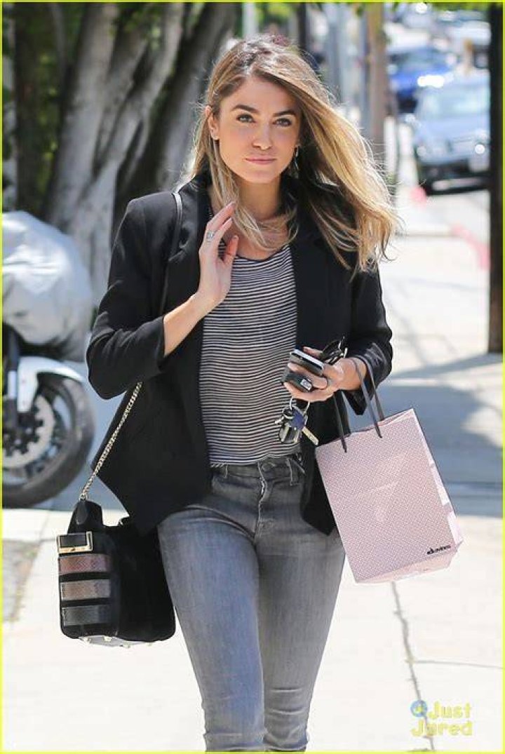 Nikki Reed Goes Blonde For 'The Sunday Horse' Photo 679210 Photo