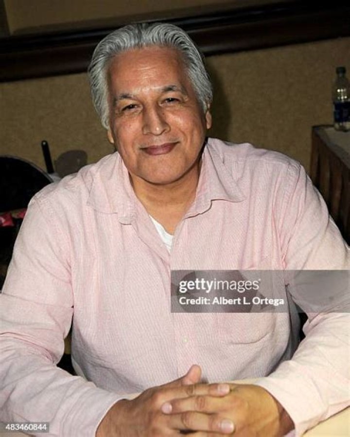 Renowned Actor Robert Beltran: A Hollywood Icon