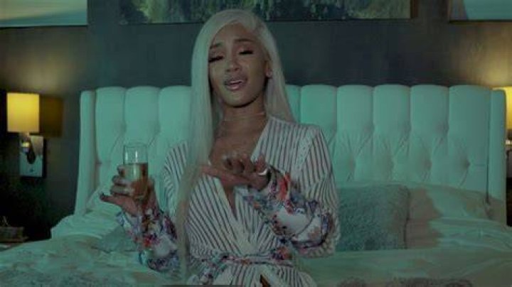 Saweetie Icy Grl, Icy Girl, Famous People Celebrities, Celebs, Makeup