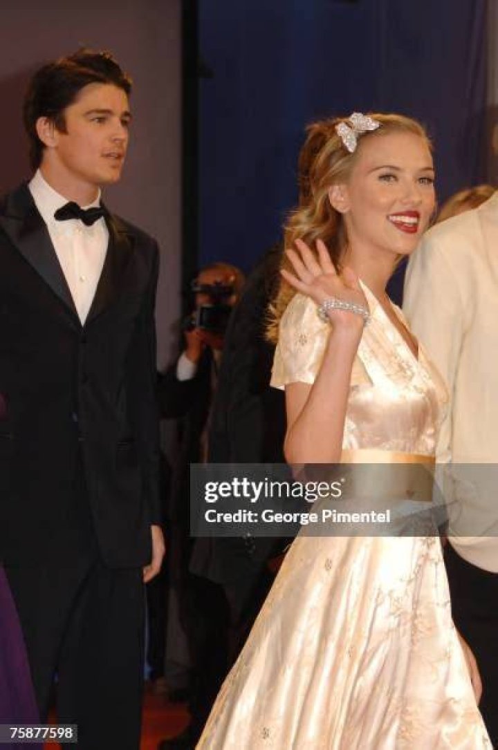 Spotlight: The Dynamic Duo Of Josh Hartnett And Scarlett Johansson