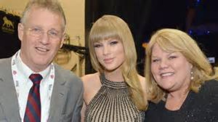 Taylor Swift's Parents Remarry: Inside The Joyous Celebration