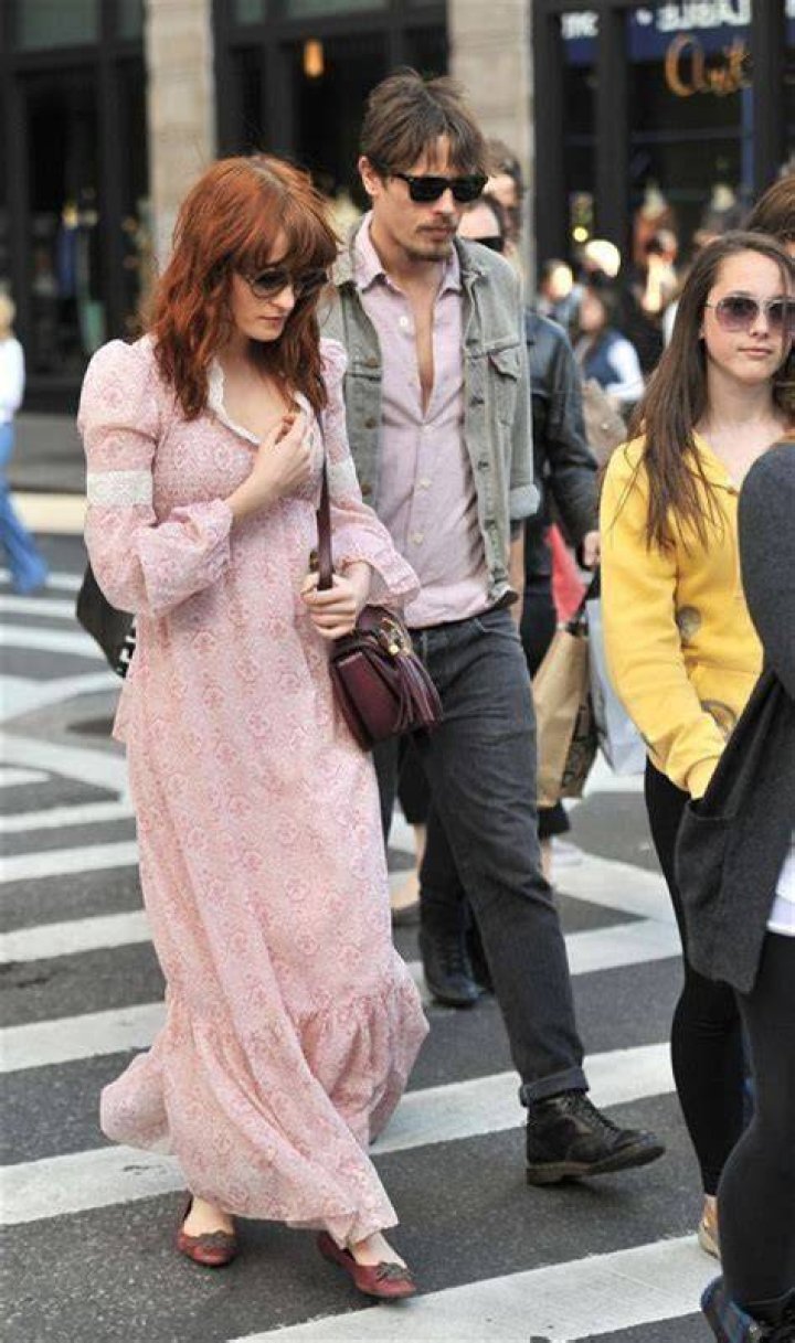The Love Story Of Florence Welch And Her Mysterious Boyfriend