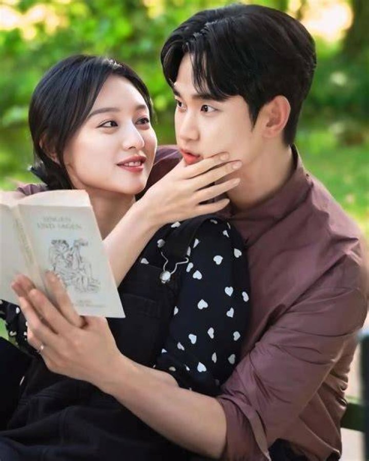 The Untold Truth About Kim Soo Hyun And Seo Ye Ji's Relationship