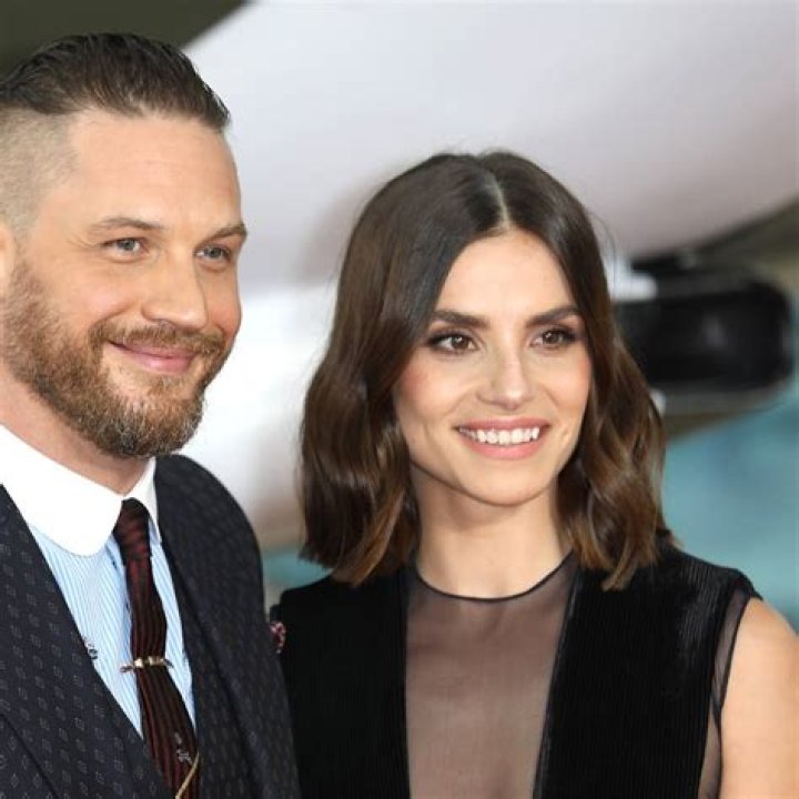 Tom Hardy's Wife: Uncovering His Marital Status And Relationships
