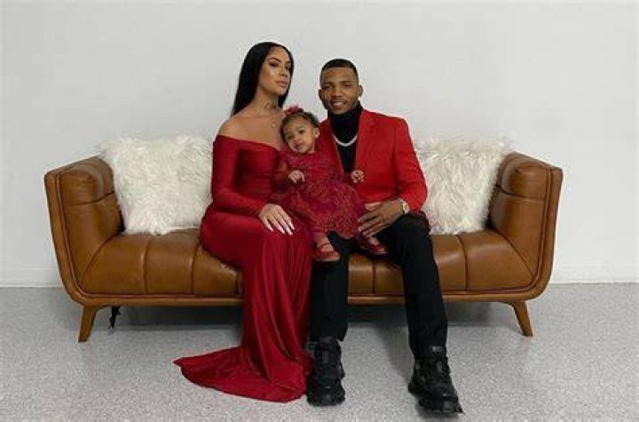 Tony Pollard's Wife: Here's Everything You Need To Know