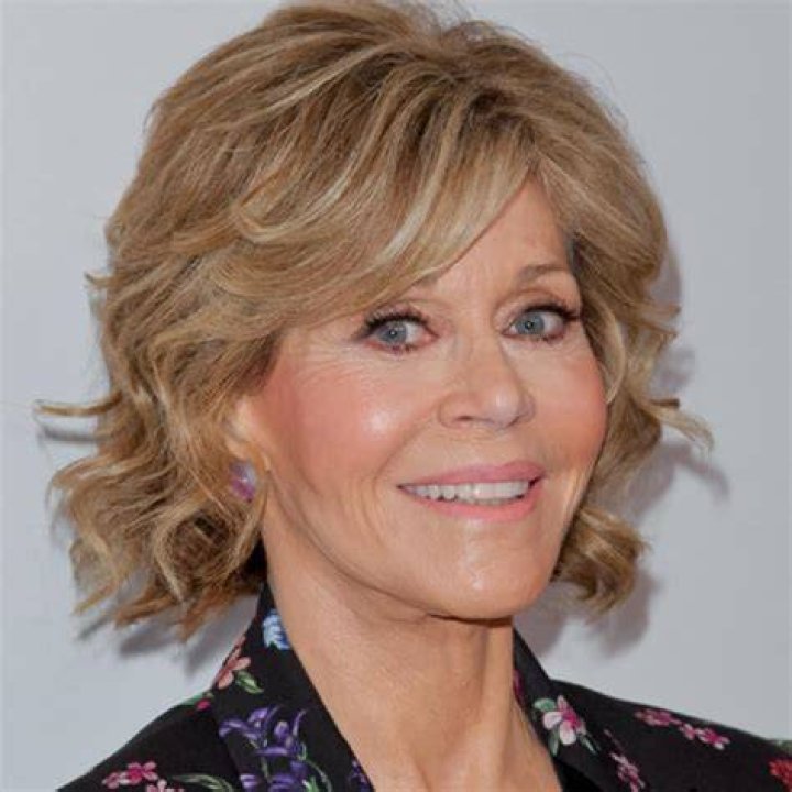 Uncovering The Height Of Hollywood Icon: Jane Fonda