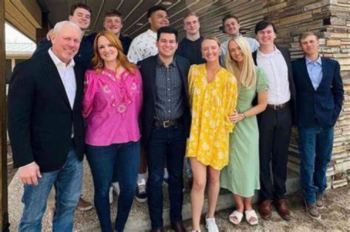 Unveiling The Truth: Does Ree Drummond Have Colon Cancer?